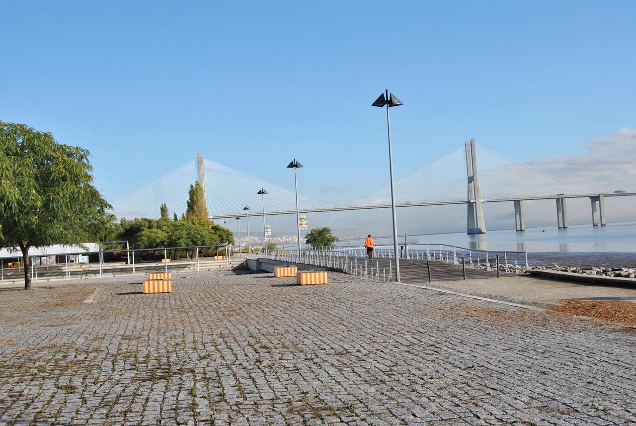 Parque Nacoes Prime Apartments 13 Lisbon Luaran gambar