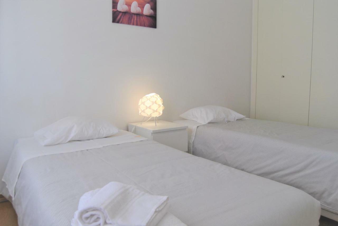 Parque Nacoes Prime Apartments 13 Lisbon Luaran gambar