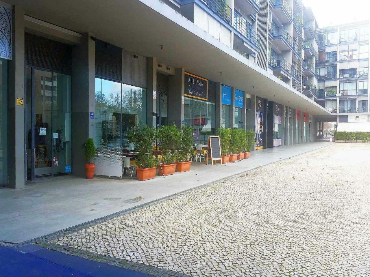 Parque Nacoes Prime Apartments 13 Lisbon Luaran gambar