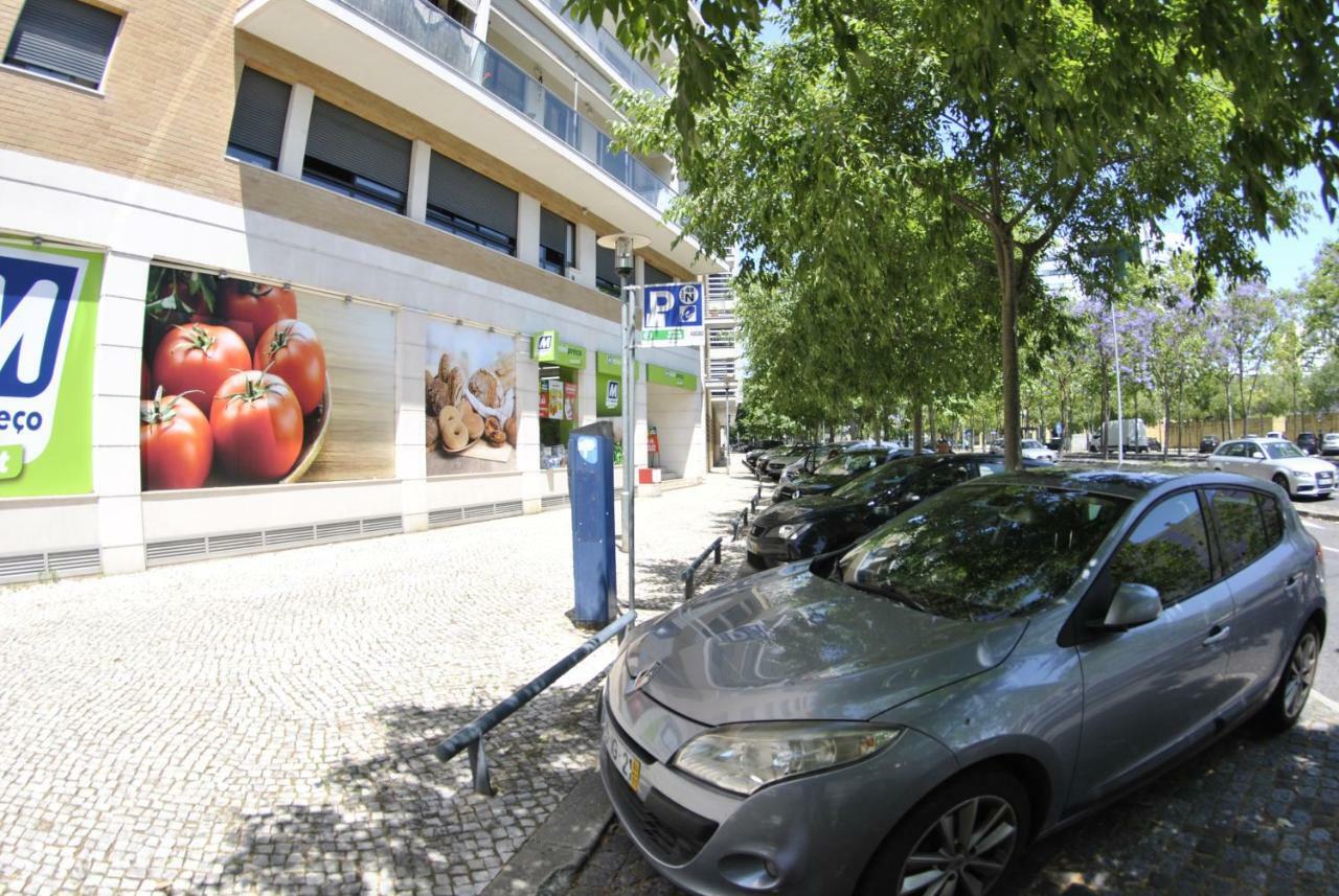 Parque Nacoes Prime Apartments 13 Lisbon Luaran gambar